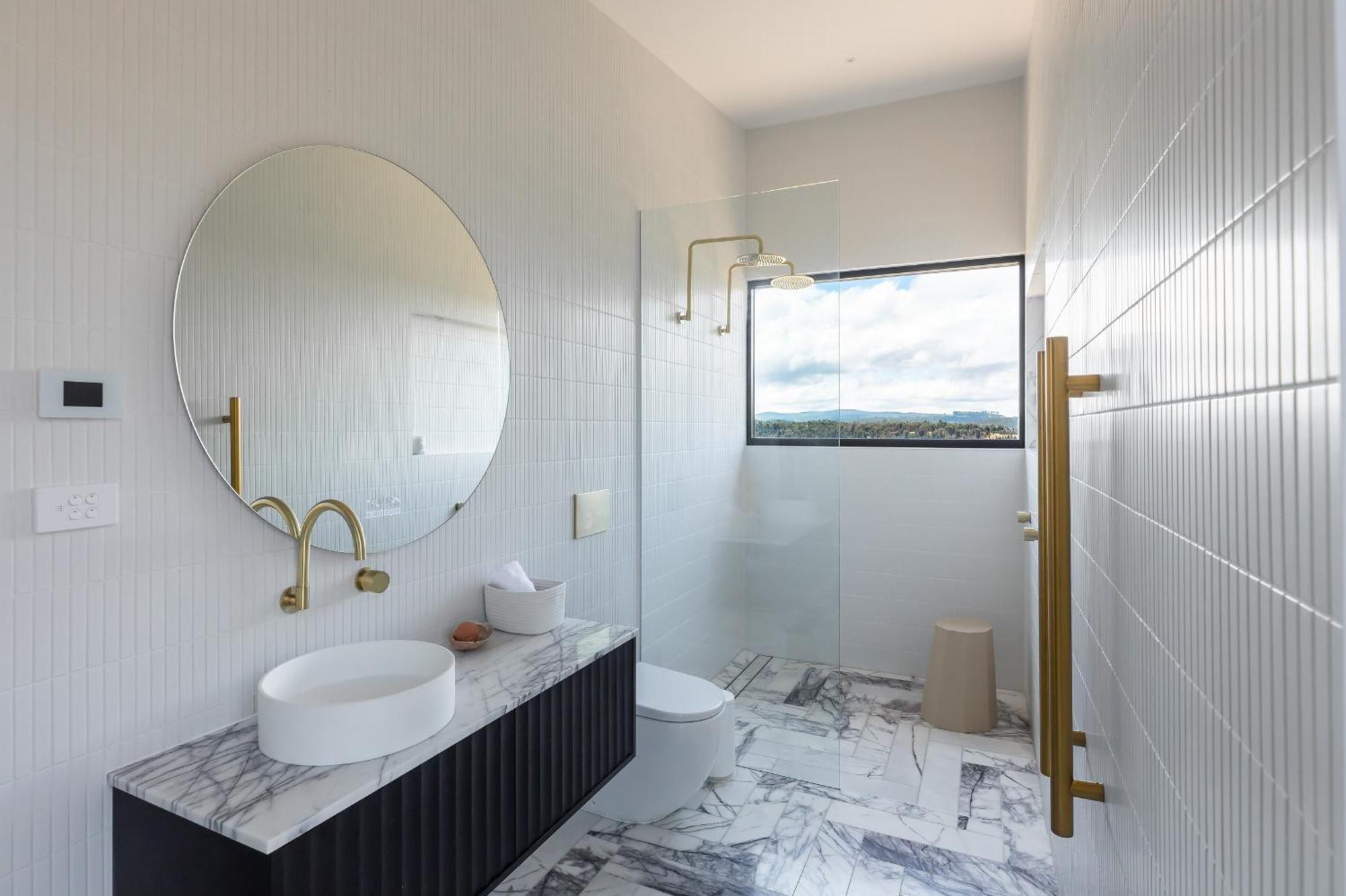 Wherewithal Luxury Suites Carlton Екстериор снимка