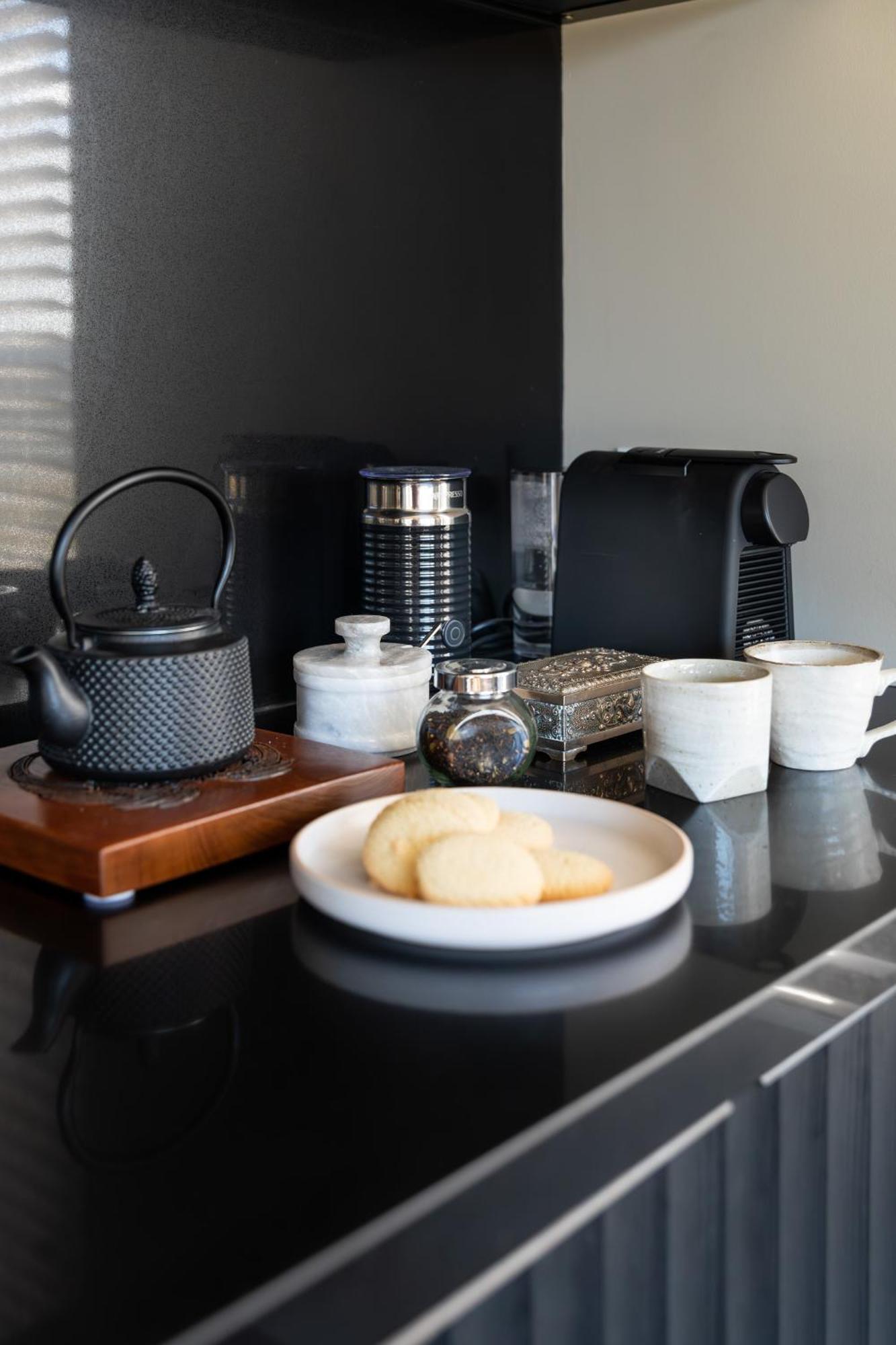 Wherewithal Luxury Suites Carlton Екстериор снимка